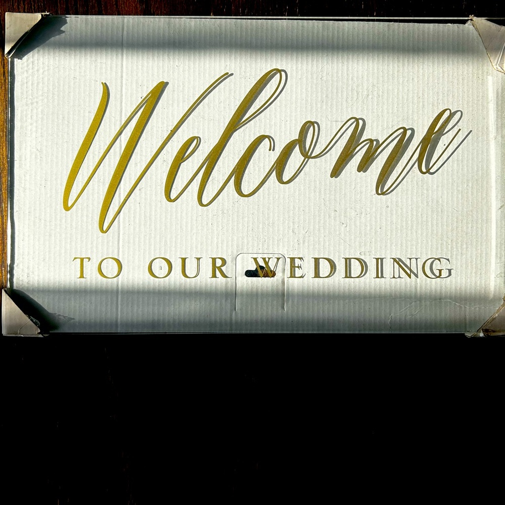 Plexiglass welcome to our wedding sign